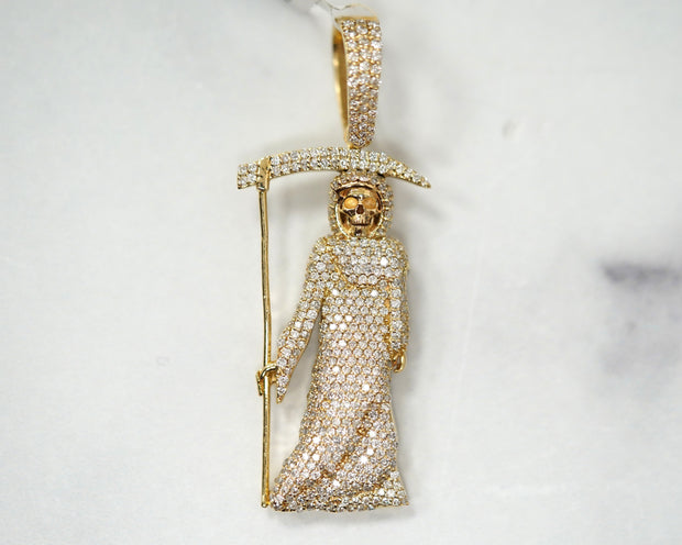 0.99Ct Diamond Grim ReaperPendant 14K Yellow Gold